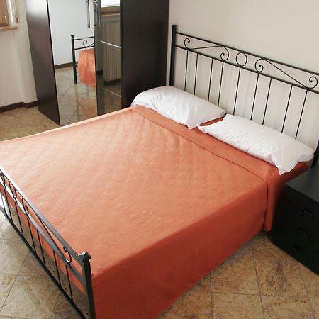 Bed&Wine Hotel Неграр Стая снимка