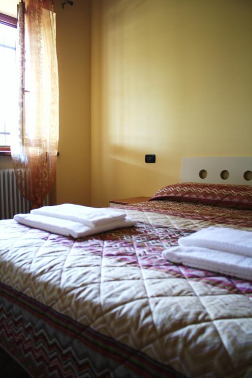 Bed&Wine Hotel Неграр Стая снимка